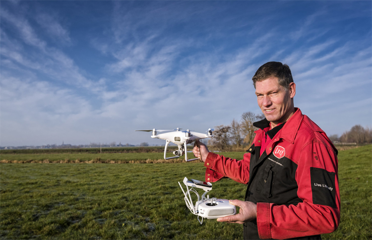 Weidevogeldrone voorkomt vernieling vogelnesten